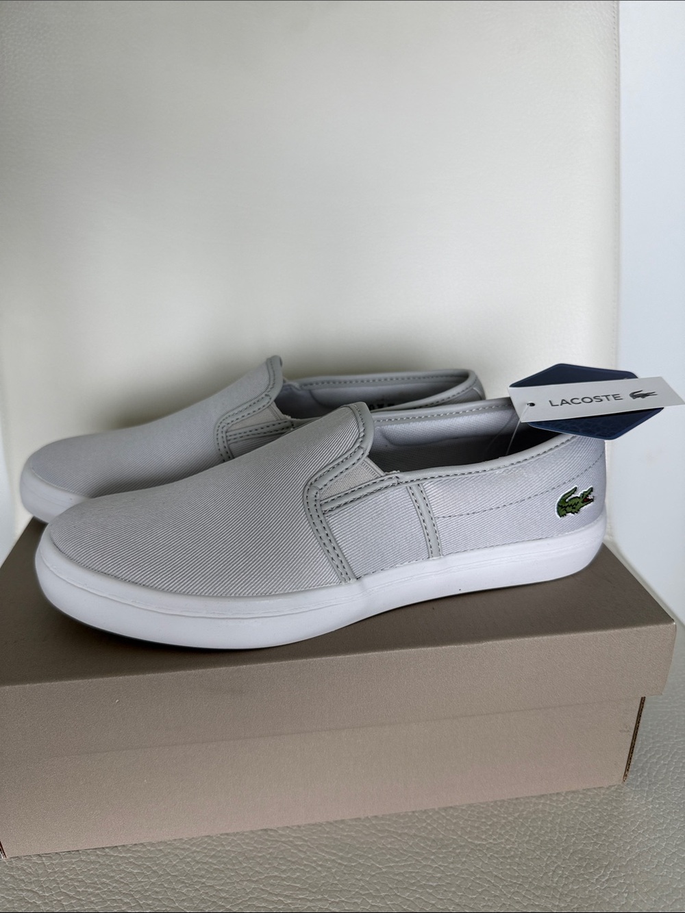 NWT Lacoste tatalya sneakers